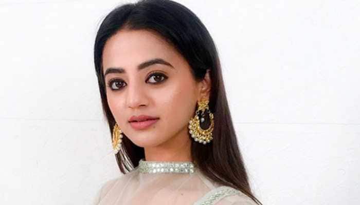 Helly Shah - Latest News on Helly Shah | Read Breaking News on Zee News