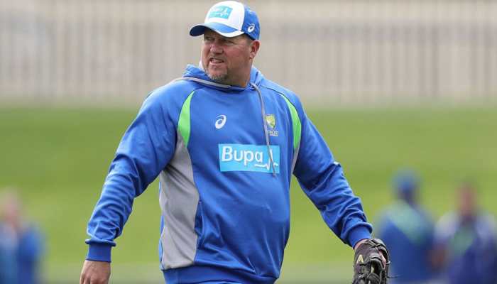 After criticising performance vs India, Australian bowling coach David Saker resigns