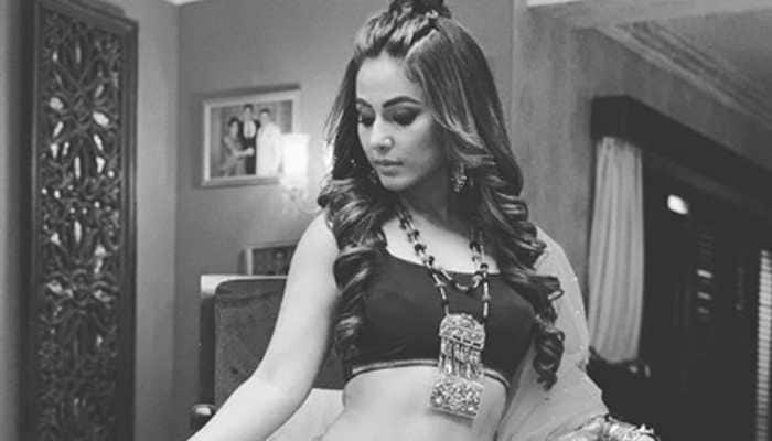 Hina Khan gives major &#039;Komolika&#039; vibes in these pics