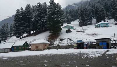 After heavy snowfall, weather improves in Jammu and Kashmir