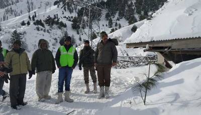 7 cops die in Kulgam avalanche incident, heavy snowfall claims two more lives in Anantang