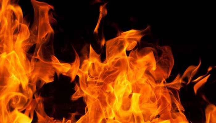 Fire breaks out after 2 gas cylinders blast in Mumbai slum, 6 fire tenders rushed to spot
