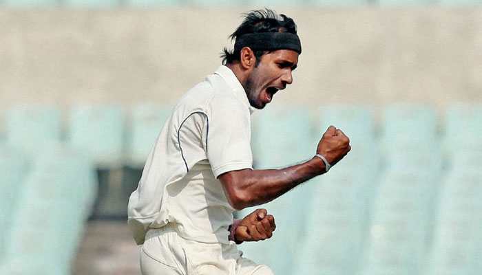 Pacer Ashok Dinda suffers head injury during Bengal's practice session