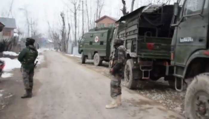 Terrorist gunned down, jawan martyred in encounter in J&amp;K&#039;s Pulwama