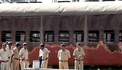 Gujarat government to pay Rs 5 lakh to heirs of Godhra train victims