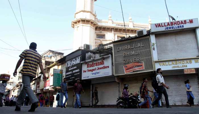 Traders call for Bharat bandh against Pulwama attack, plan to offer financial help to martyrs' families