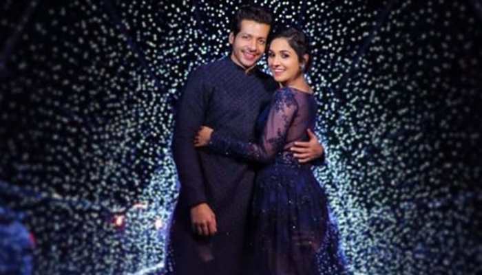 Neeti Mohan, Nihar Pandya wedding reception postponed, singer's father admitted to hospital