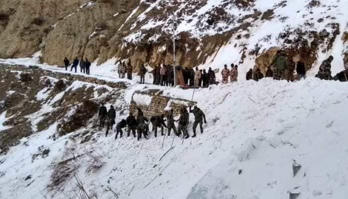 One Army jawan killed, five trapped after avalanche in Himachal Pradesh ...