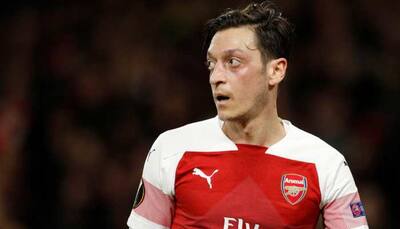 Arsenal's Alex Iwobi lauds Mesut Ozil impact but Unai Emery keen to rotate