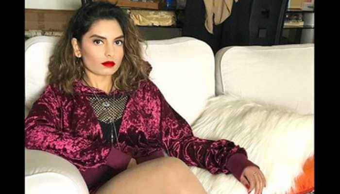 Kumar Sanu's daughter dedicates song to people with broken heart