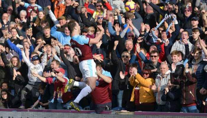 Manager Sean Dyche hails strikers after Burnley beat Spurs 2-1