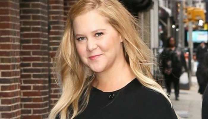 Amy Schumer suffering from hyperemesis complications