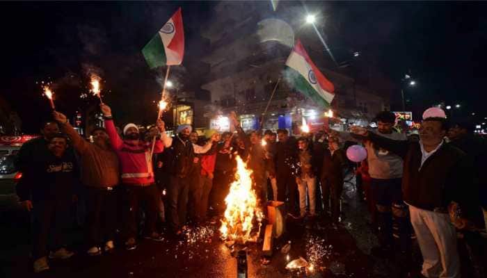 Pakistan to release IAF pilot: India's pressure works, Twitter celebrates