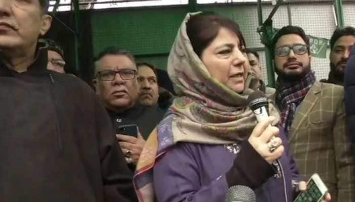 Mehbooba Mufti protests against Centre&#039;s ban on Jamaat-e-Islami; over 350 activists arrested so far