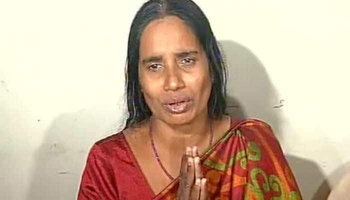 No justice in 7 years, who&#039;ll answer rape victims: Nirbhaya&#039;s mother Asha Devi questions court, government