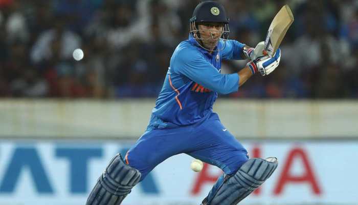 Kedar Jadhav, MS Dhoni lead India to six-wicket win over Australia in first ODI