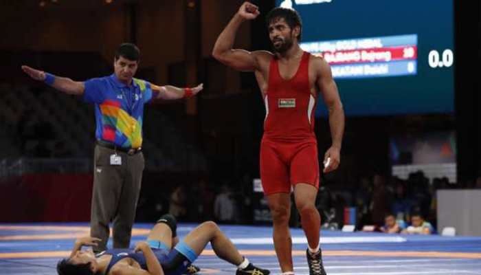 Star wrestler Bajrang Punia wins gold in Bulgaria, dedicates medal to Abhinandan Star wrestler Bajrang Punia wins gold in Bulgaria, dedicates medal to Abhinandan