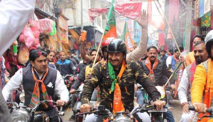 Is wearing Nehru Jacket an insult to ex PM? Manoj Tiwari&#039;s bizarre defence for wearing military uniform for BJP rally