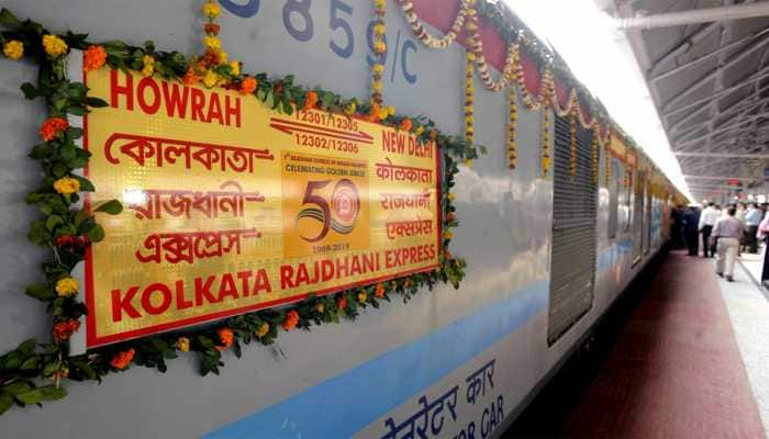 Rajdhani Express turns 50, passengers treated with &#039;rasgullas&#039; on golden jubilee run