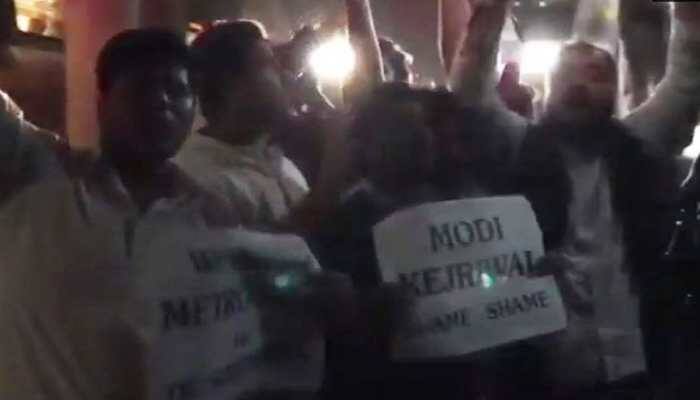 NSUI members stop metro train to demand concession in metro fare for students