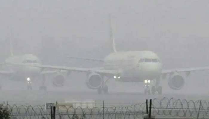 Heavy fog envelops Delhi-NCR, 5 flights diverted due to low visibility