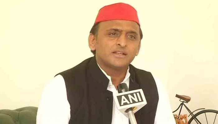 &#039;Jhoot, boot campaign&#039; — Akhilesh Yadav mocks Centre over BJP leaders&#039; shoe brawl, missing Rafale files