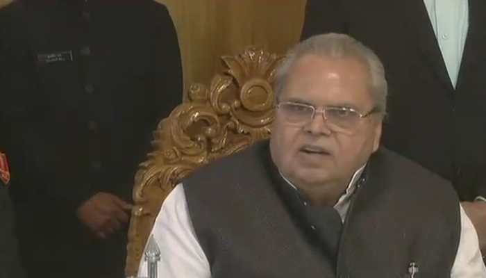 J&amp;K Governor Satya Pal Malik condemns grenade attack at Jammu bus stand, announces ex-gratia