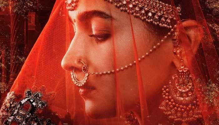 Alia Bhatt looks majestic in &#039;Kalank&#039; new poster!