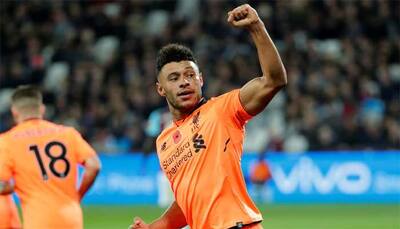 Liverpool's Alex Oxlade-Chamberlain suffers fresh injury scare on return