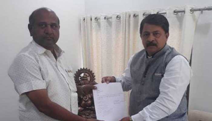 One more MLA quits Congress in Gujarat, tenders resignation to Assembly Speaker