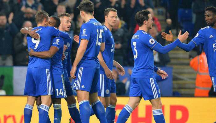 EPL: Wes Morgan&#039;s late header guides 10-man Leicester City to 2-1 win at Burnley