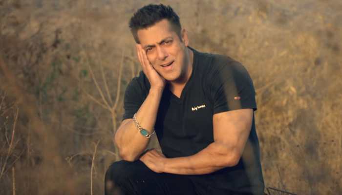 Salman Khan sings romantic track &#039;Main Taare&#039; in &#039;Notebook&#039;—Watch