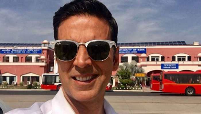 Akshay Kumar's co-star Savi Sidhu is working as a guard