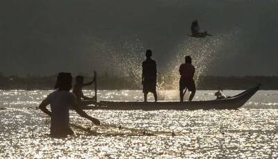 Sri Lanka arrests 11 India fishermen, damage over 50 fishing nets