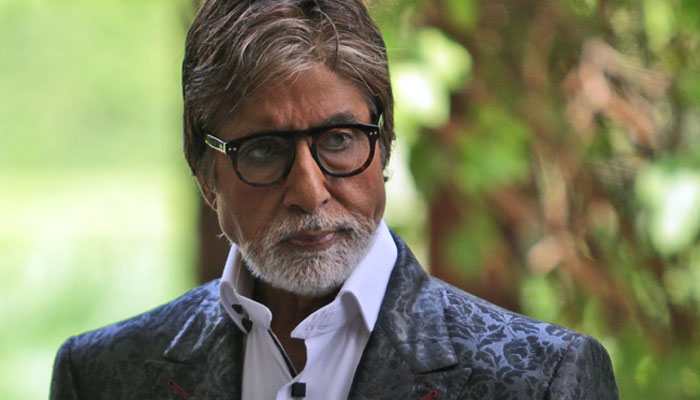 Big B praises Ranveer for flaunting retro fashion