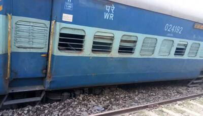 4 injured after 13 compartments of Tapti-Ganga Express train derail in Bihar's Chhapra
