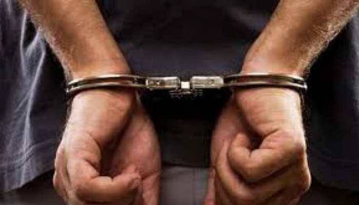 Hyderabad professor held for demanding bribe from students