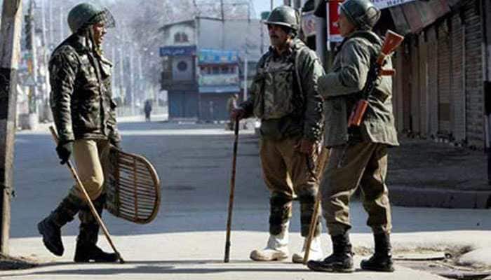 Security cover to 919 persons in J&amp;K withdrawn since Pulwama attack