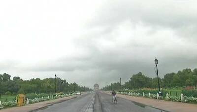 Mercury rising in Delhi; thunderstorms, squall likely later