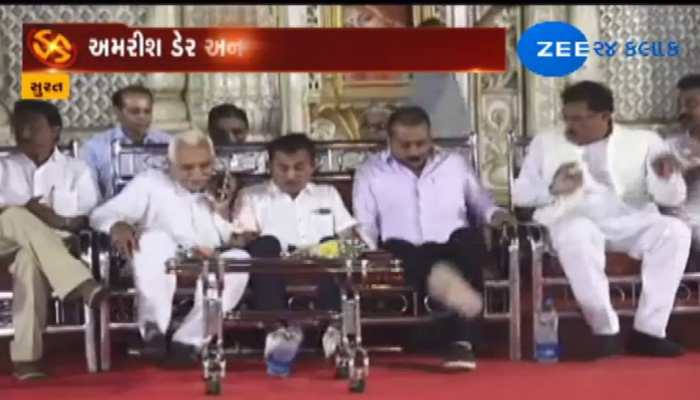 Game of &#039;broken&#039; thrones: Gujarat Congress president&#039;s sofa collapses on stage