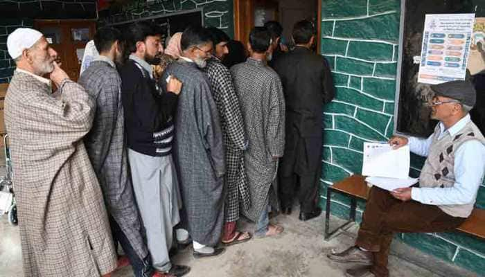 J&amp;K: Kashmiri Pandits vote for returning to their ancestral land