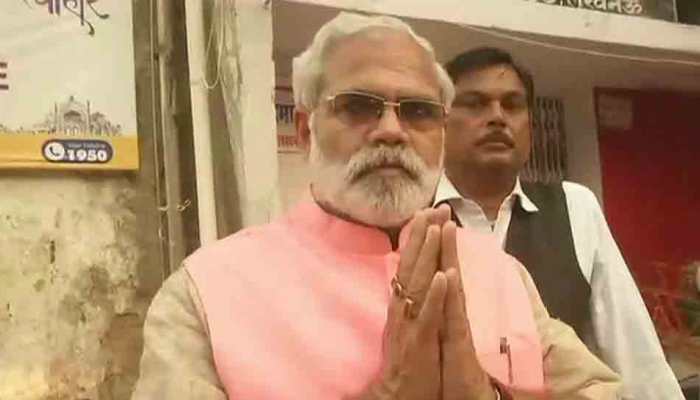 PM Narendra Modi&#039;s doppelganger files nomination as Independent from Lucknow