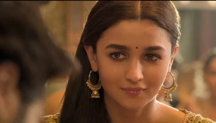 I lack 'adaa' of yesteryear heroines: Alia Bhatt