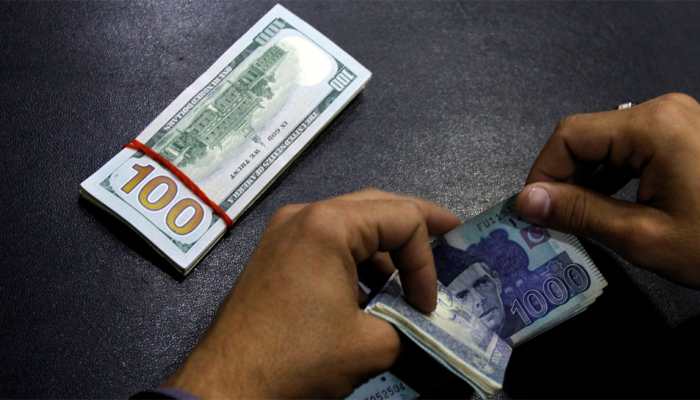 Facing heat over crumbling economy, Pakistan's finance minister steps down