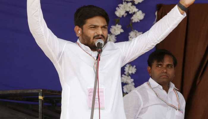 BJP trying to &#039;attack and kill me,&#039; alleges Hardik Patel after getting slapped at Gujarat rally