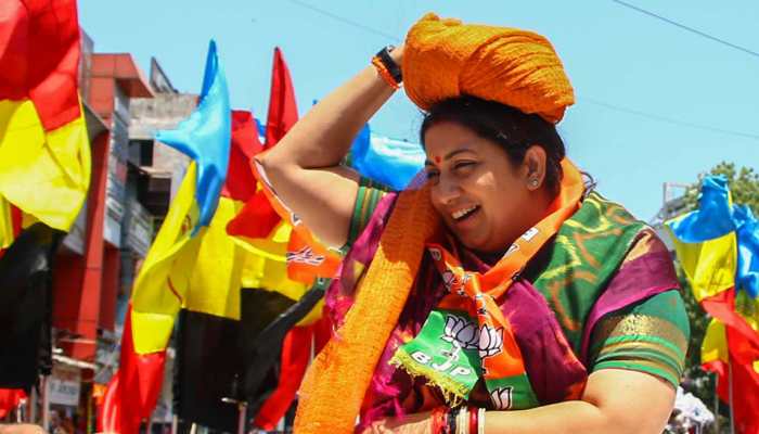 Bid adieu to &#039;missing MP&#039;, Smriti Irani urges Amethi voters; offers sugar at Rs 13 a kg as deal sweetener