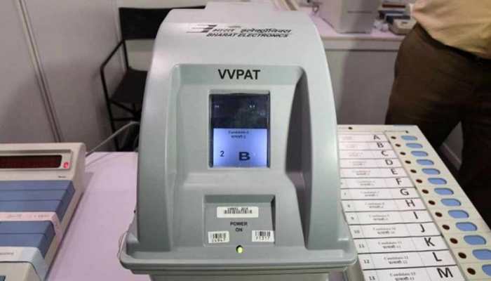 Snake inside VVPAT machine holds up polling in Kerala&#039;s Kannur