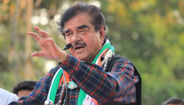 Shatrughan Sinha credits both Gandhi and Jinnah for India&#039;s independence, stirs row