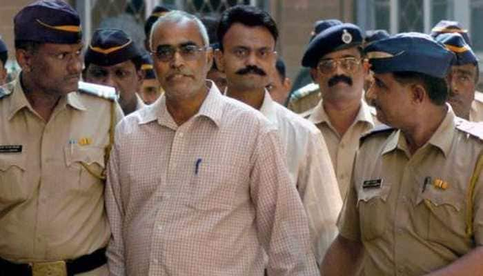 Malegaon blast case accused were tortured at &#039;behest&#039; of Congress leaders: Retired major 