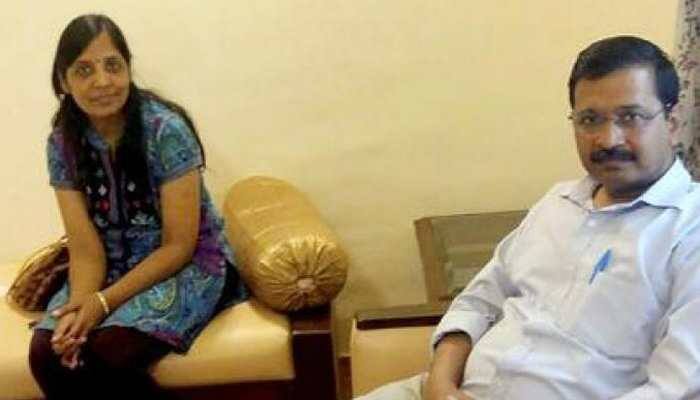 Arvind Kejriwal's wife Sunita registered on two electoral rolls, alleges BJP 